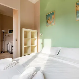Appartamento Garibaldi District Cosy Studio, Milano